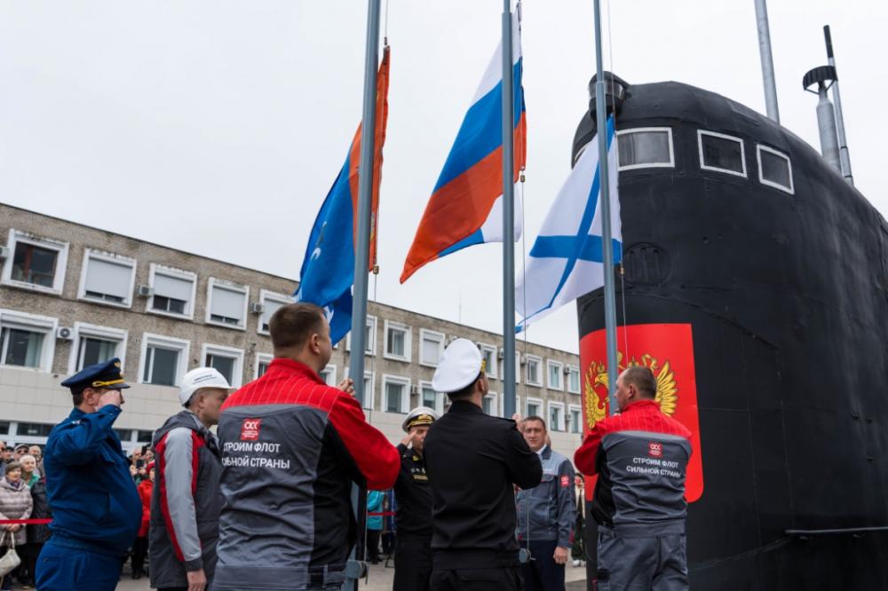 На Амурском судостроительном заводе спустили на воду ракетные корабли
