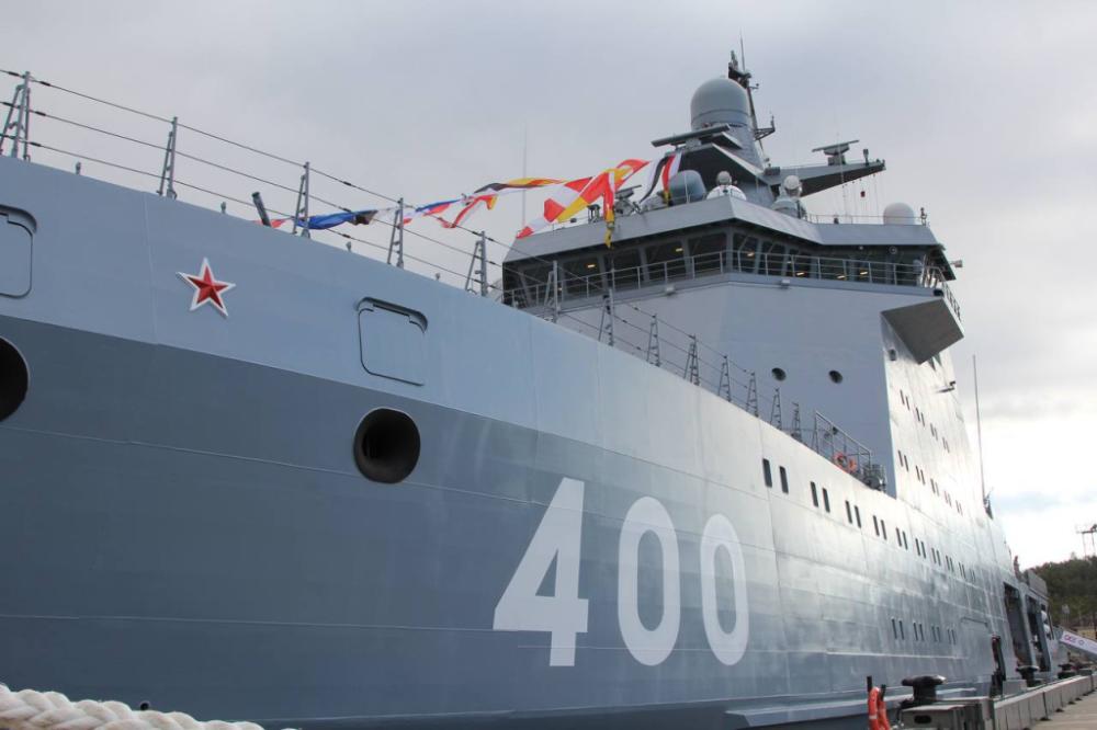 Патрульный корабль ледового класса "Иван Папанин" конструкторского бюро ОСК "Алмаз" передан ВМФ