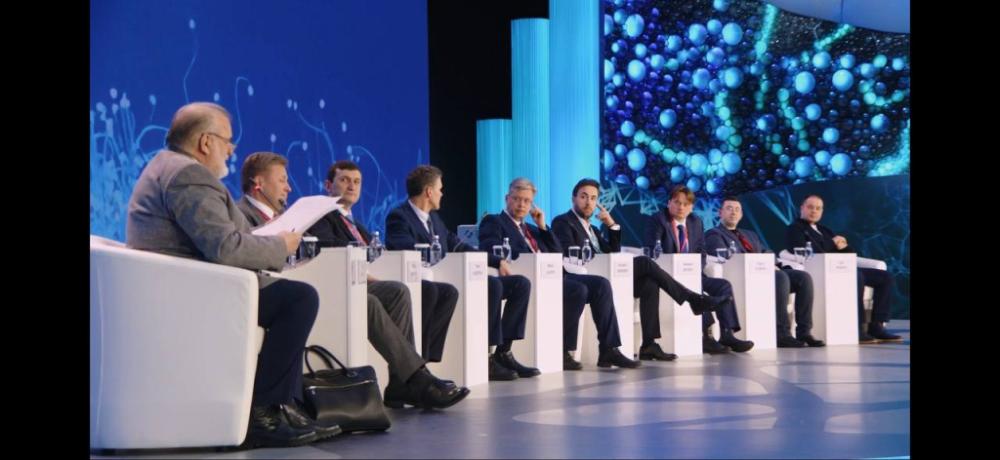 Конструкторское бюро ОСК «Алмаз» представило свои разработки в области применения полимерных композиционных материалов (ПКМ) на Форуме будущих технологий. 