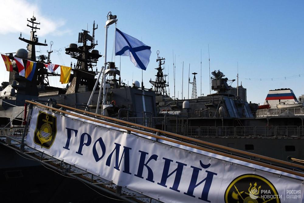 Solemn ceremony of hoisting St. Andrew’s (Russian Naval) flag on board corvette Gromkiy 